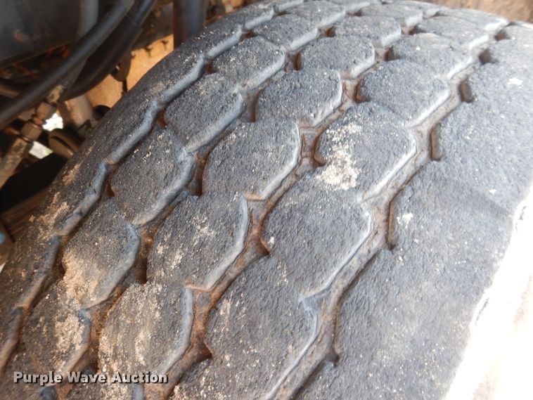 image for item DL0330 1995 Freightliner FLD120  manure spreader truck