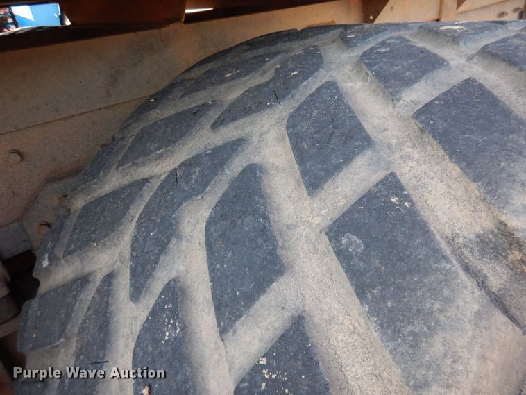 image for item DL0330 1995 Freightliner FLD120  manure spreader truck