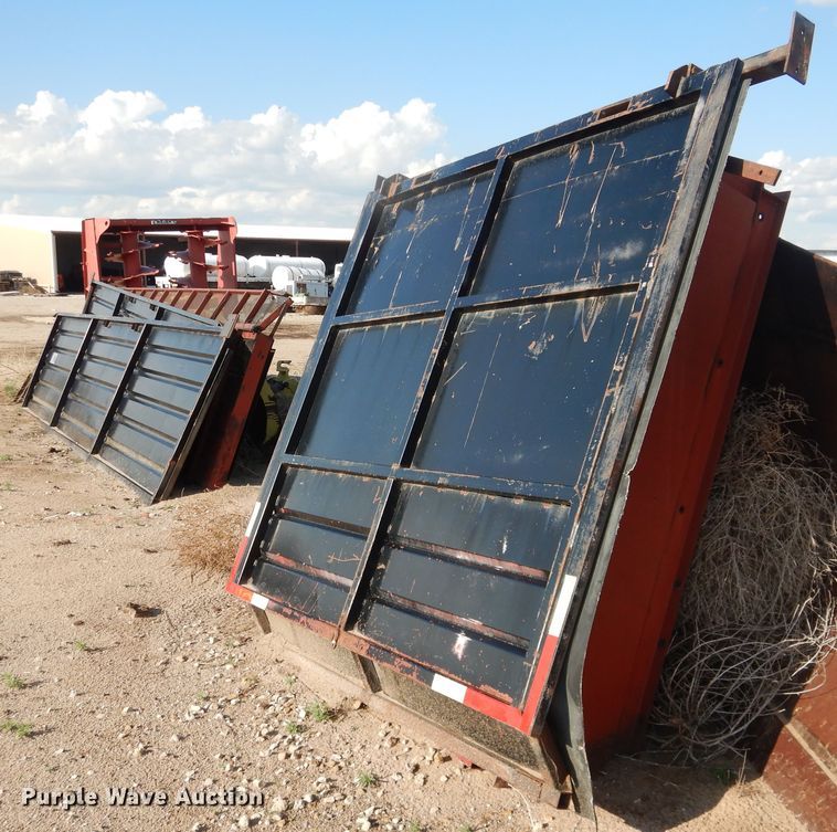 image for item DL0330 1995 Freightliner FLD120  manure spreader truck