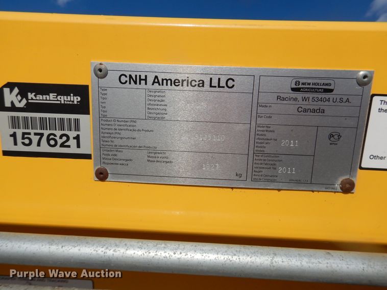 image for item DL0332 2011 New Holland HB25  draper head