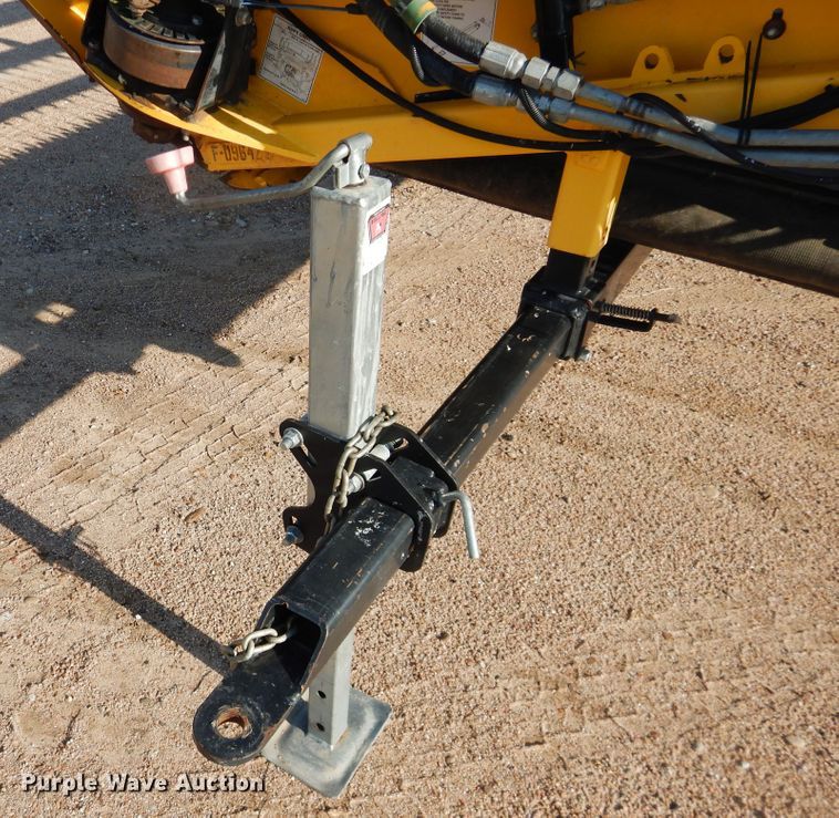 image for item DL0332 2011 New Holland HB25  draper head