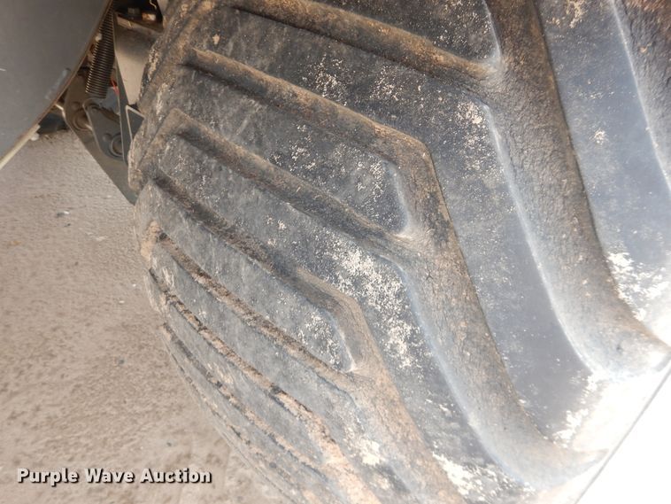 image for item DL0333 2017 Massey Ferguson 2270  large square baler