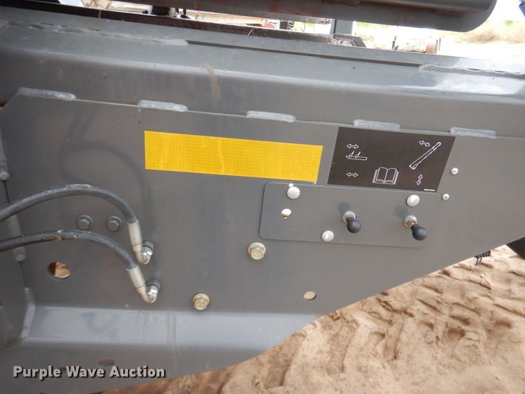 image for item DL0334 2017 Massey Ferguson 2270  large square baler