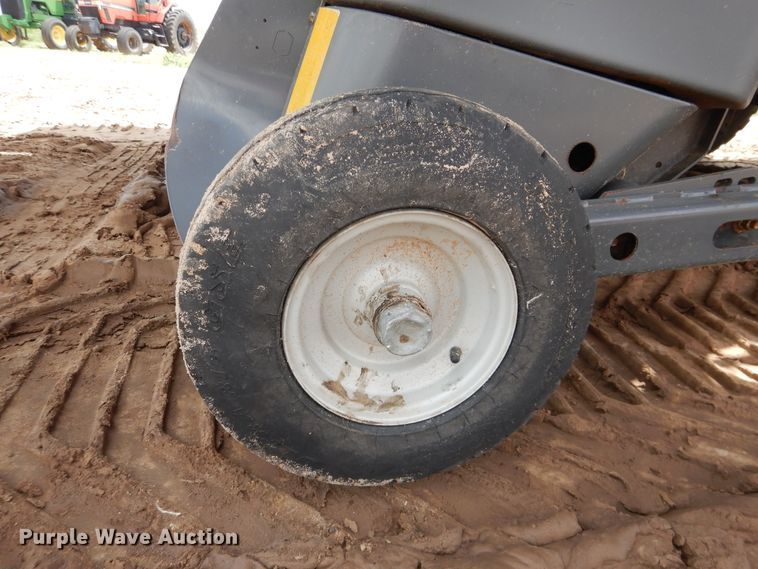 image for item DL0334 2017 Massey Ferguson 2270  large square baler