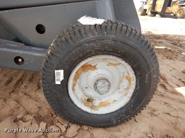 image for item DL0334 2017 Massey Ferguson 2270  large square baler