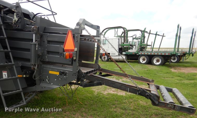 image for item DL0335 2017 Massey Ferguson 2270  large square baler