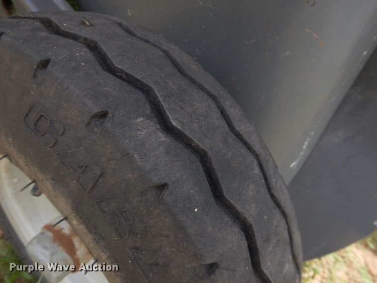 image for item DL0335 2017 Massey Ferguson 2270  large square baler