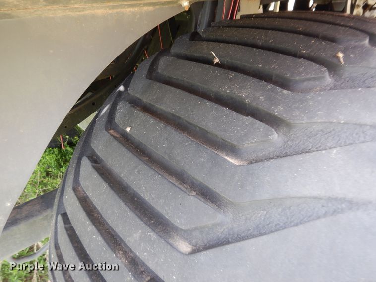 image for item DL0335 2017 Massey Ferguson 2270  large square baler