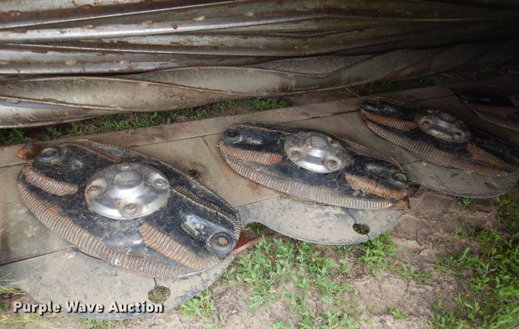 image for item DL0336 2017 Massey Ferguson WR9870  windrower