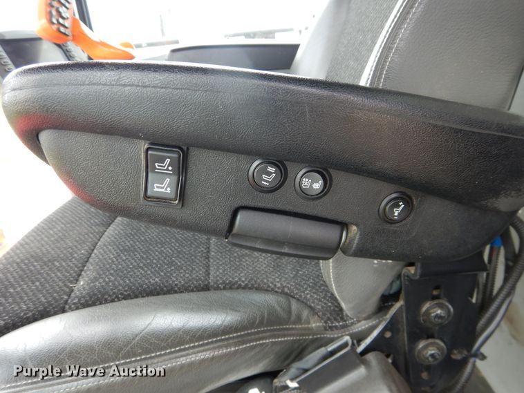 image for item DL0336 2017 Massey Ferguson WR9870  windrower