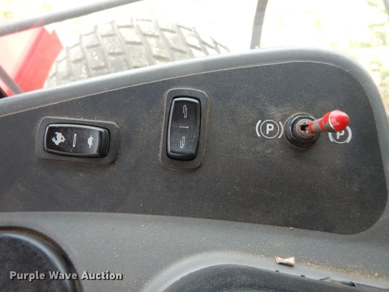 image for item DL0336 2017 Massey Ferguson WR9870  windrower