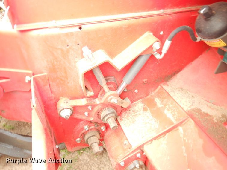 image for item DL0337 2017 Massey Ferguson WR9870  windrower