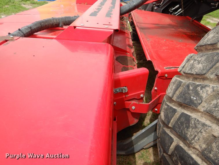 image for item DL0337 2017 Massey Ferguson WR9870  windrower