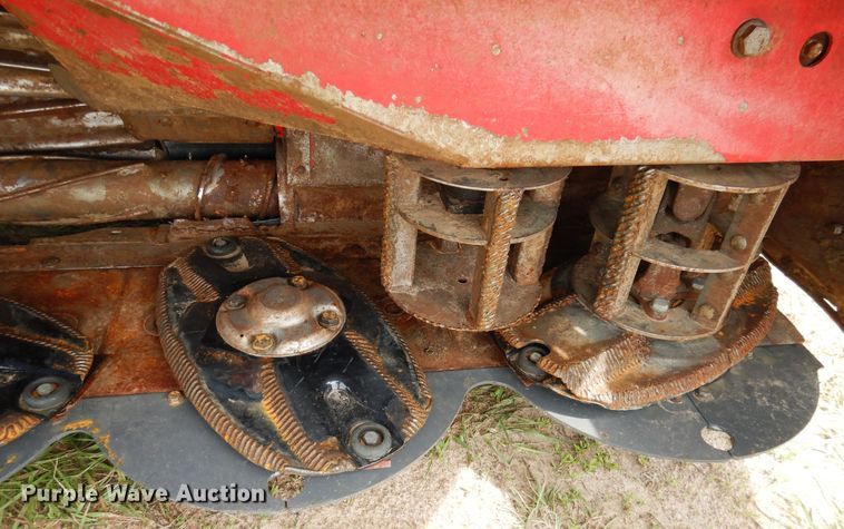 image for item DL0337 2017 Massey Ferguson WR9870  windrower