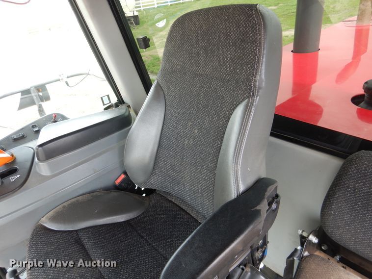 image for item DL0337 2017 Massey Ferguson WR9870  windrower