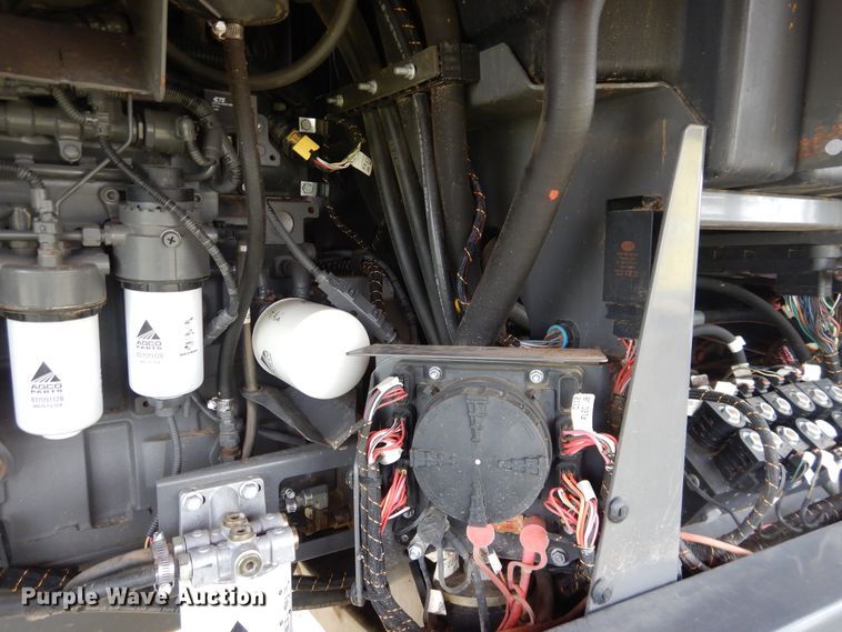 image for item DL0337 2017 Massey Ferguson WR9870  windrower