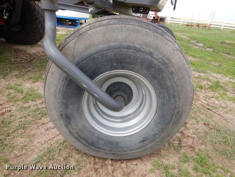 image for item DL0337 2017 Massey Ferguson WR9870  windrower