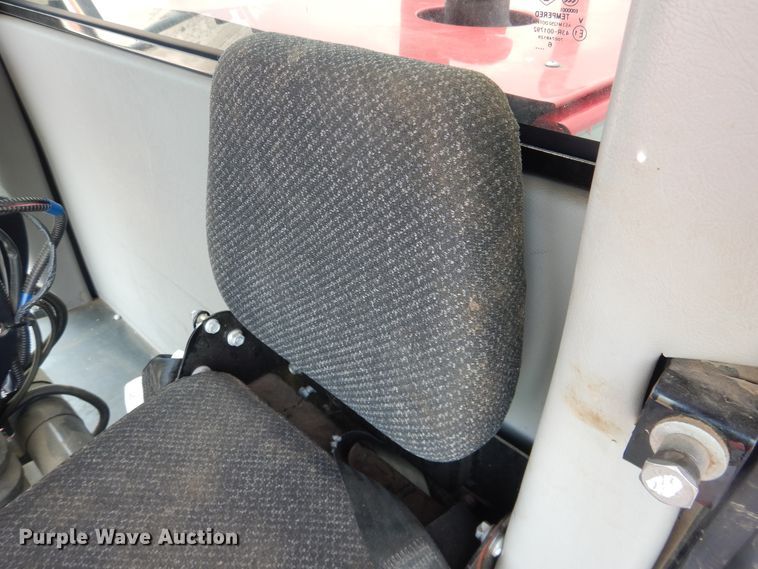 image for item DL0338 2017 Massey Ferguson WR9870  windrower