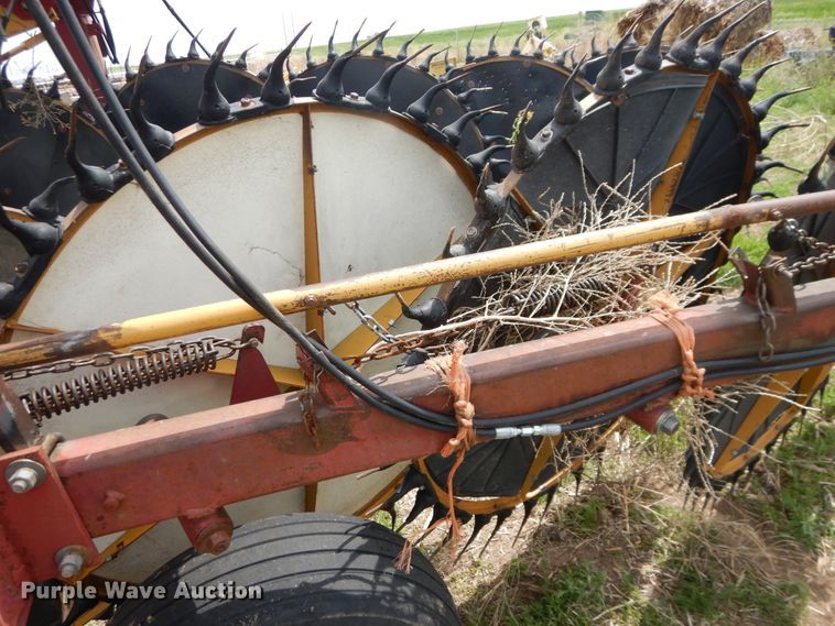 image for item DL0339 Darf 917 hay rake