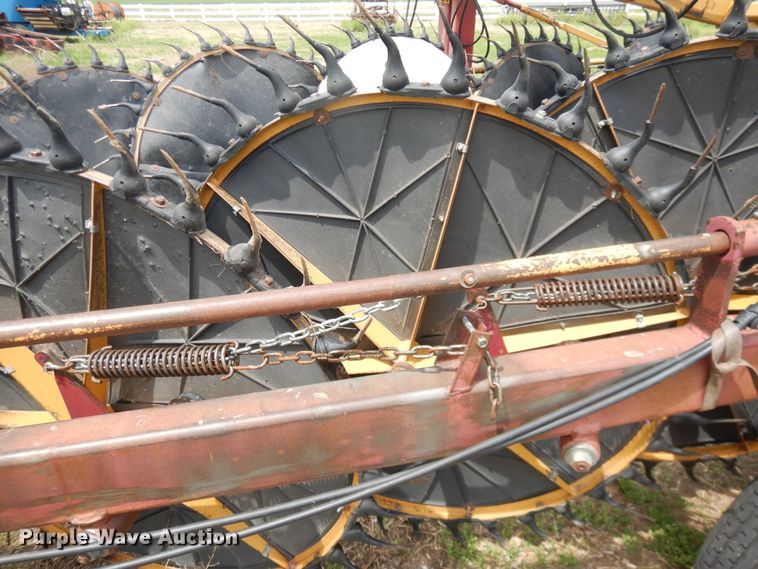 image for item DL0339 Darf 917 hay rake
