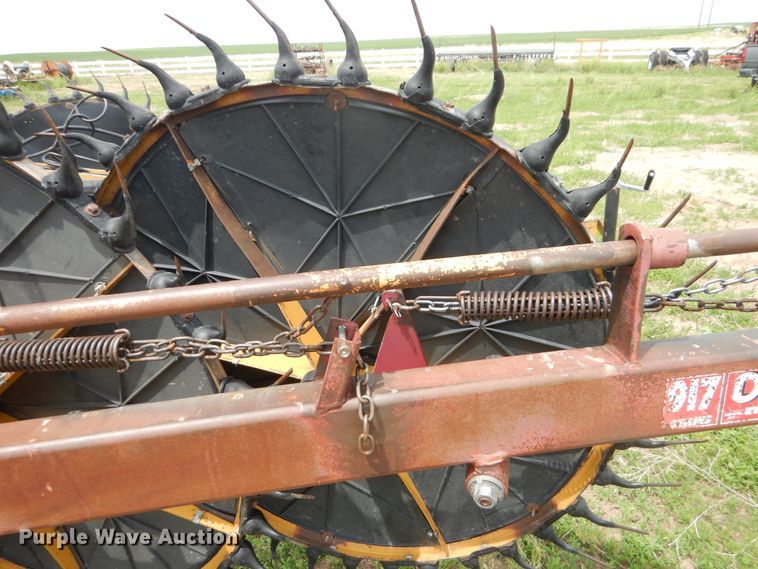 image for item DL0339 Darf 917 hay rake