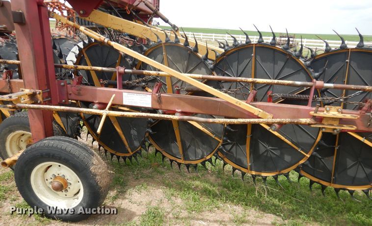 image for item DL0339 Darf 917 hay rake