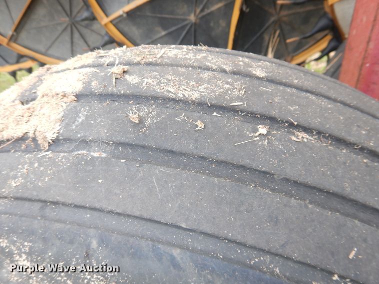 image for item DL0339 Darf 917 hay rake