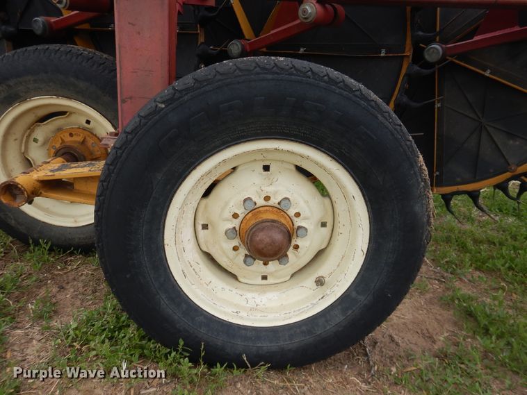 image for item DL0339 Darf 917 hay rake