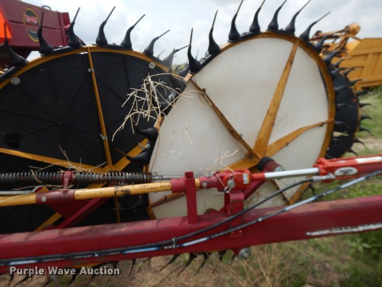 image for item DL0341 Darf FD1017 W series hay rake