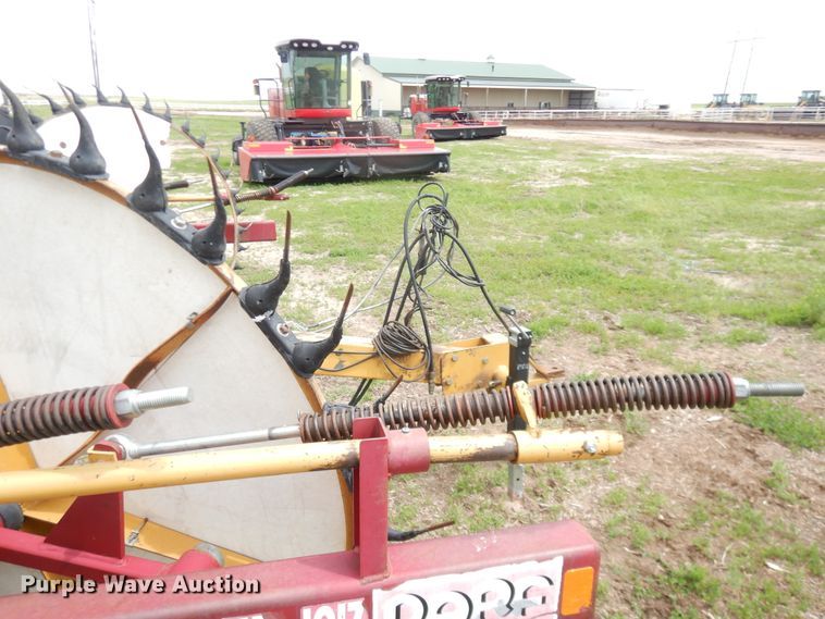 image for item DL0341 Darf FD1017 W series hay rake