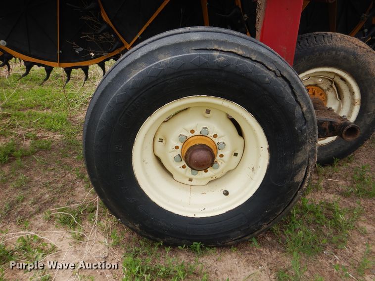 image for item DL0341 Darf FD1017 W series hay rake