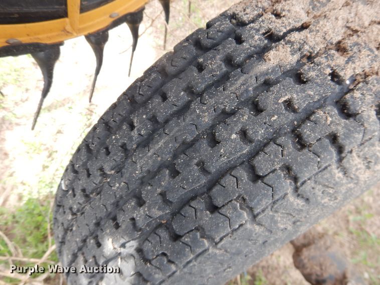 image for item DL0341 Darf FD1017 W series hay rake