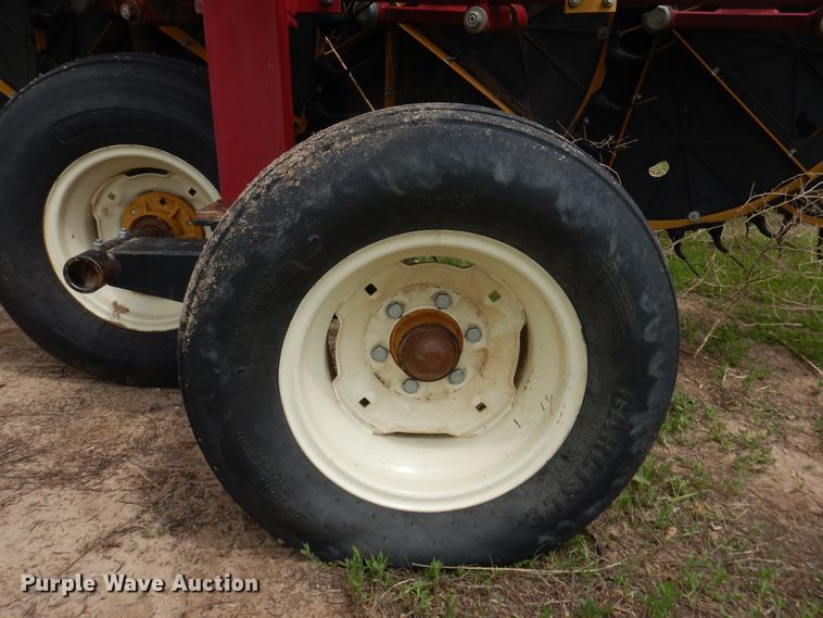 image for item DL0341 Darf FD1017 W series hay rake