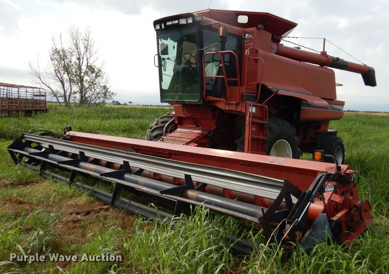 image for item DL0344 1993 Case 1688  combine