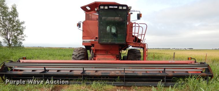 image for item DL0344 1993 Case 1688  combine