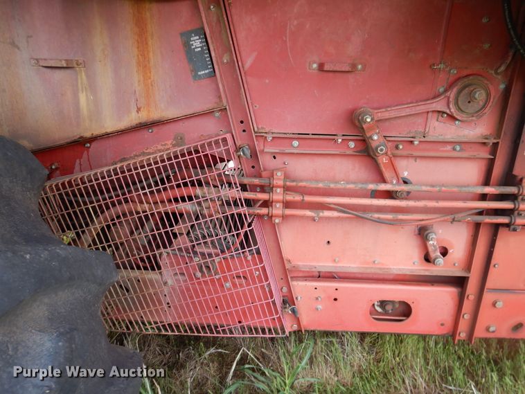 image for item DL0344 1993 Case 1688  combine