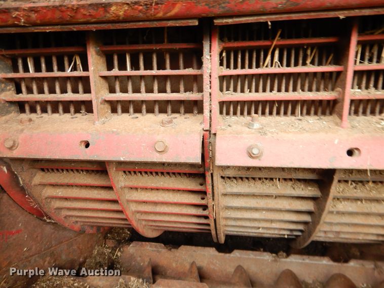 image for item DL0344 1993 Case 1688  combine