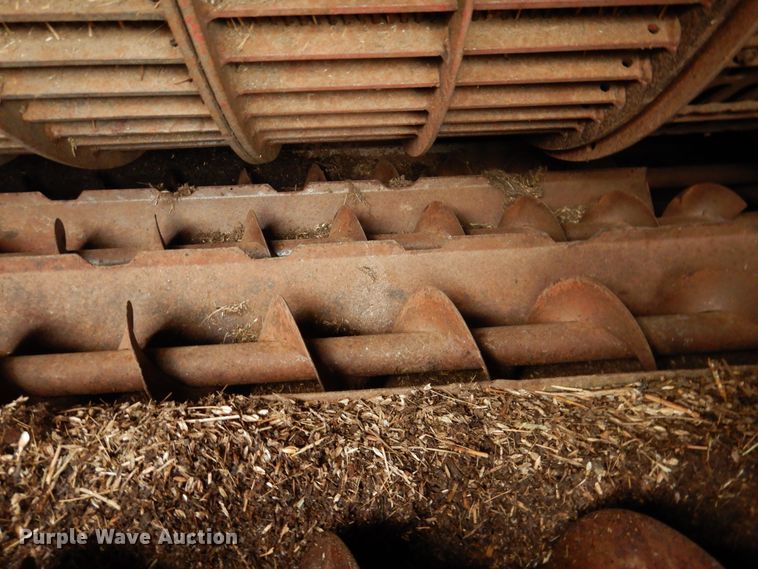 image for item DL0344 1993 Case 1688  combine