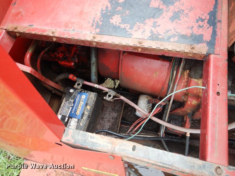 image for item DL0344 1993 Case 1688  combine