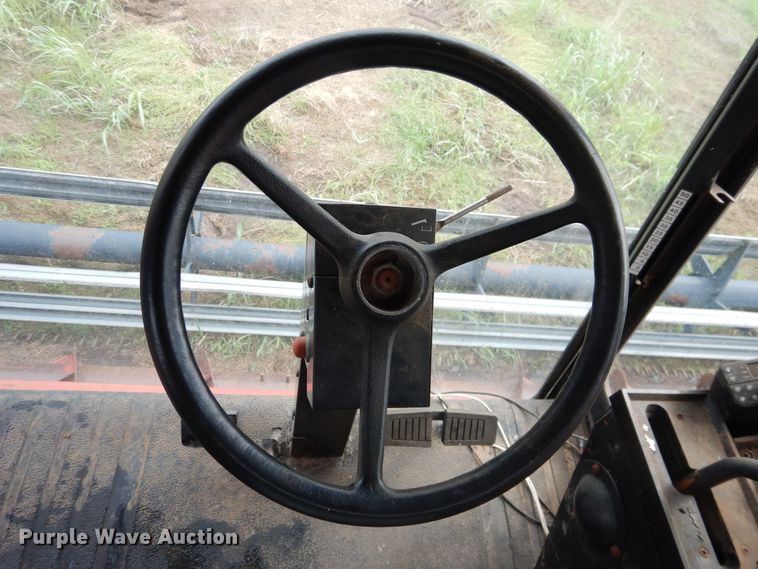 image for item DL0344 1993 Case 1688  combine