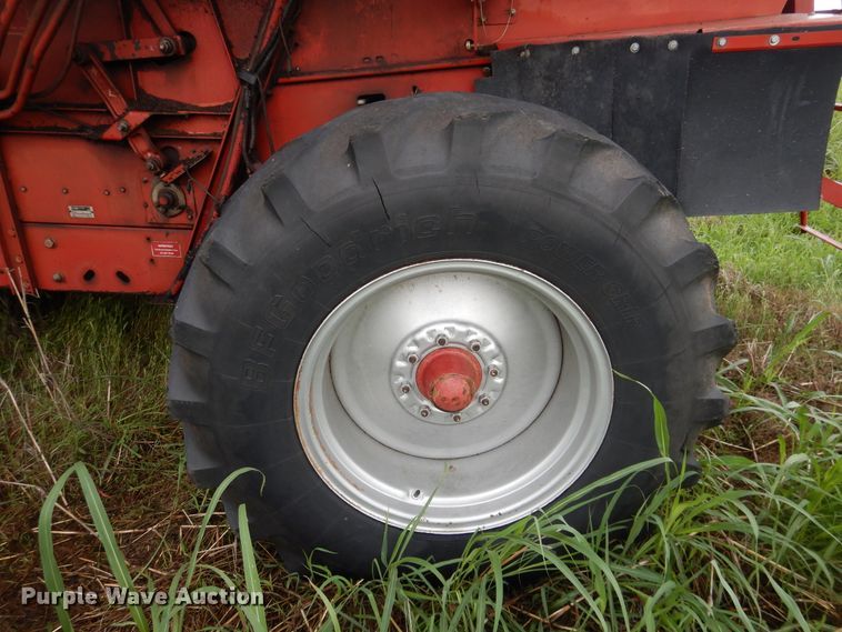 image for item DL0344 1993 Case 1688  combine