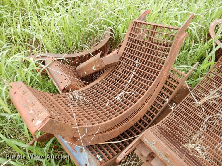 image for item DL0344 1993 Case 1688  combine