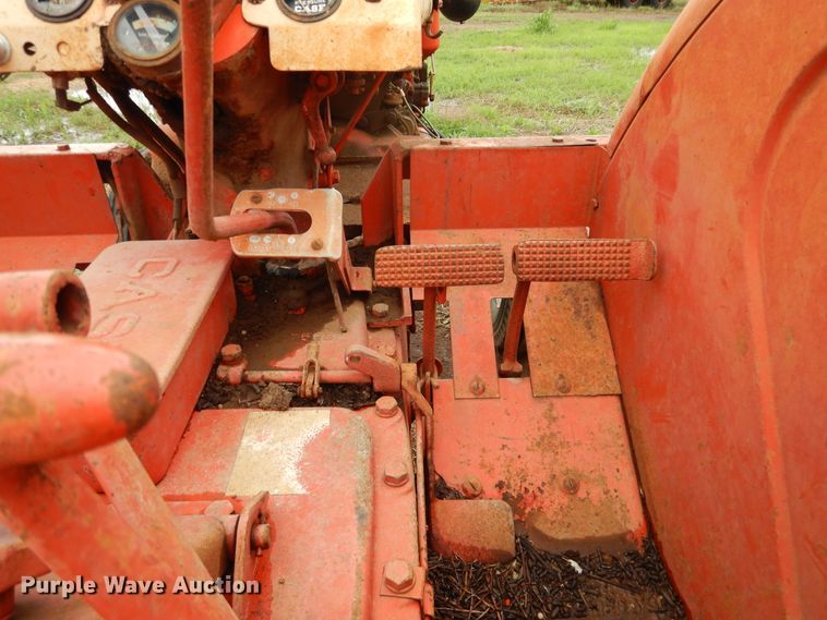 image for item DL0345 Case 400  tractor