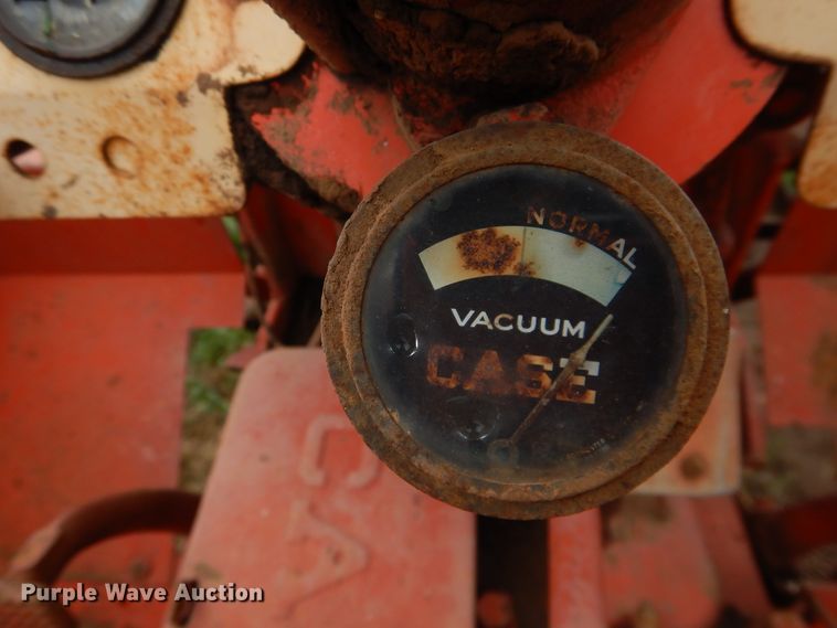 image for item DL0345 Case 400  tractor