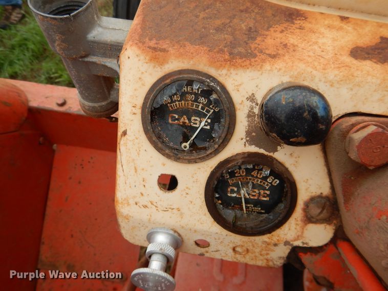 image for item DL0345 Case 400  tractor