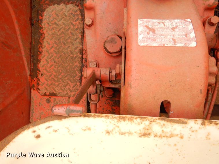 image for item DL0345 Case 400  tractor