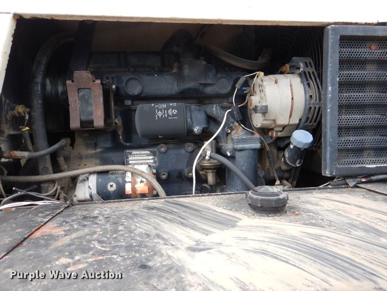 image for item DL8831 Willmar  sprayer