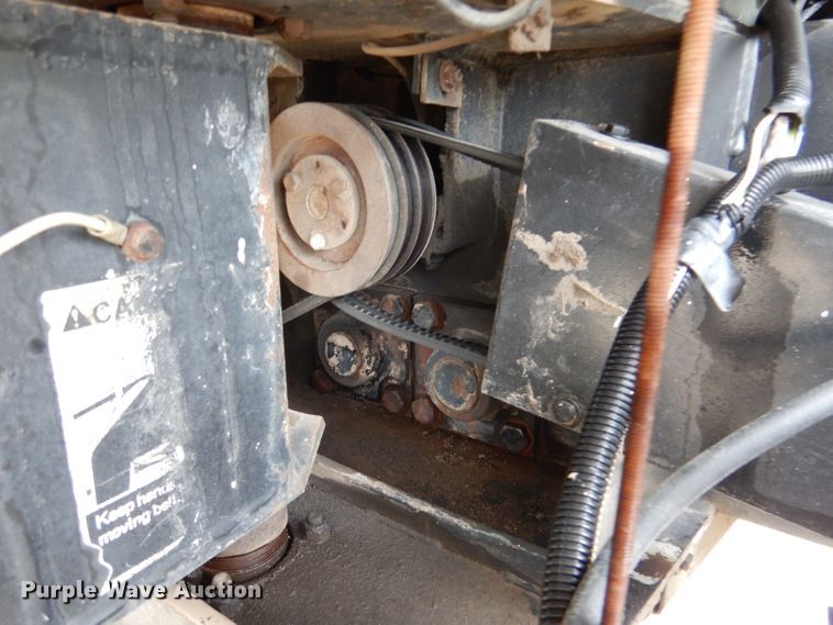 image for item DL8831 Willmar  sprayer