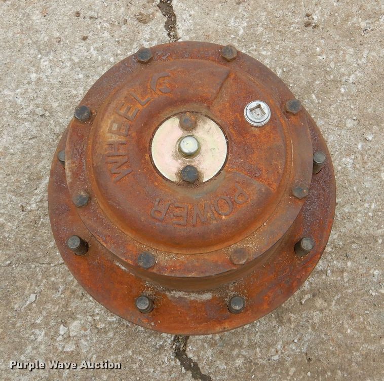 image for item DL8831 Willmar  sprayer