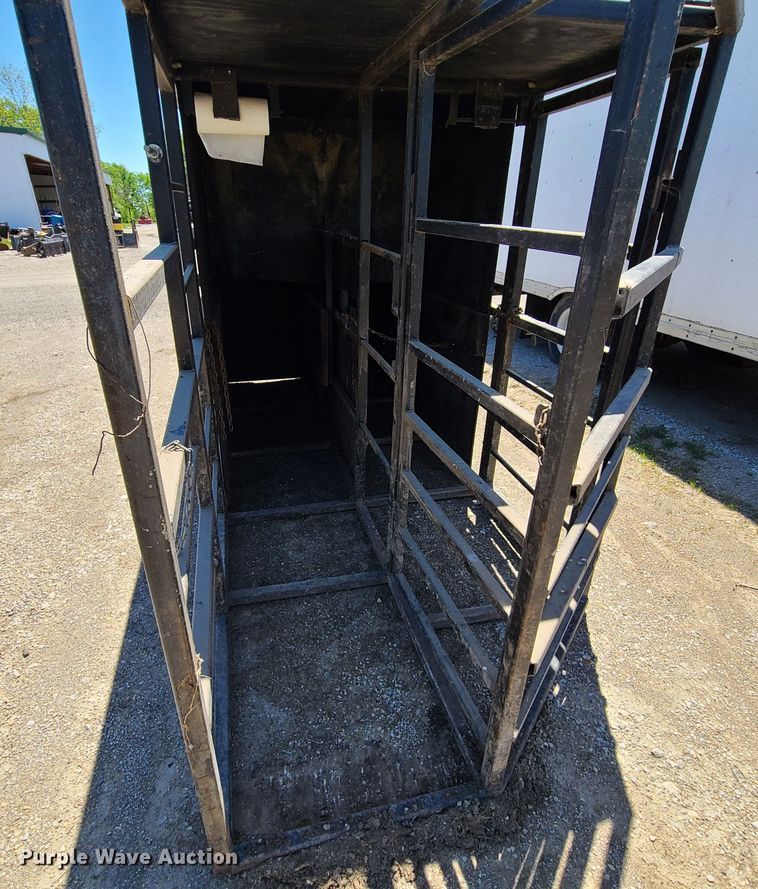 image for item DN5651 Breeding chute